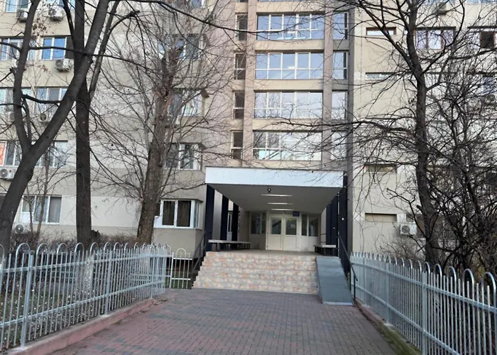 Titanii Park Apartment